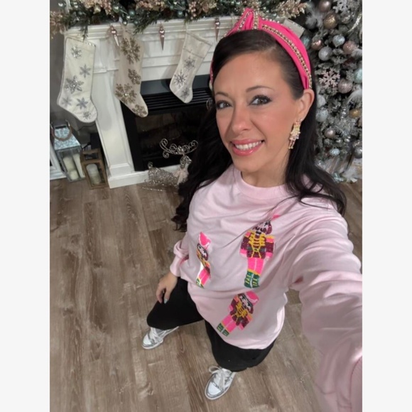 Pink Sweatshirt Sequined Nutcracker Appliqué Christmas Holiday - Picture 12 of 12